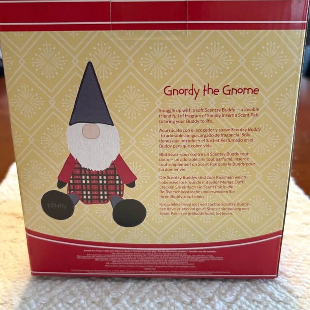 Gnordy the Christmas Gnome Scentsy Buddy w/ Vanilla Bean Buttercream Scentsy Pak - Picture 4 of 6